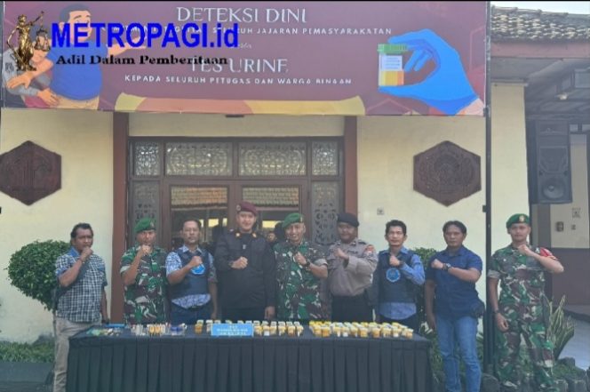 
 Rutan Kelas II B Bangil Gelar Tes Urine untuk Pegawai dan Warga Binaan, Hasilnya Negatif