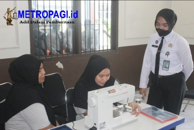 
 Jahit Asa di Balik Jeruji, Warga Binaan Rutan Bangil Ikuti Pelatihan Menjahit