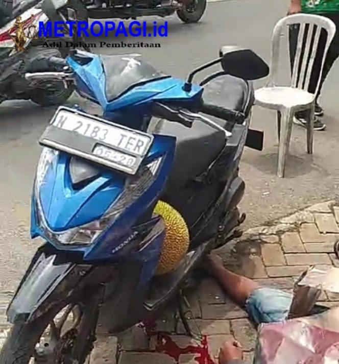 
 Naas..!! Pria Asal Desa Kenduruan Tewas Terkena Lemparan Bondet Orang Tidak Dikenal