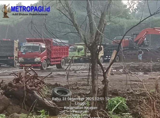 
 Berkedok Papan Nama Berizin, CV. Mandira Jayu Sentosa Diduga Melakukan Penambangan Secara Ilegal Dilokasi Desa Linggo, Kec. Kejayaan