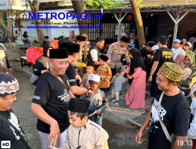 
 Momen Ramadan, Komunitas Punisher Santuni 125 Anak Yatim dan Bagi-Bagi Takjil di Kejayan