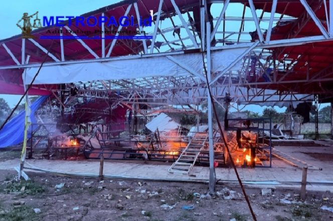 
 Polisi Gerebek Sabung Ayam di Desa Pepe Sedati, Sita Barang Bukti