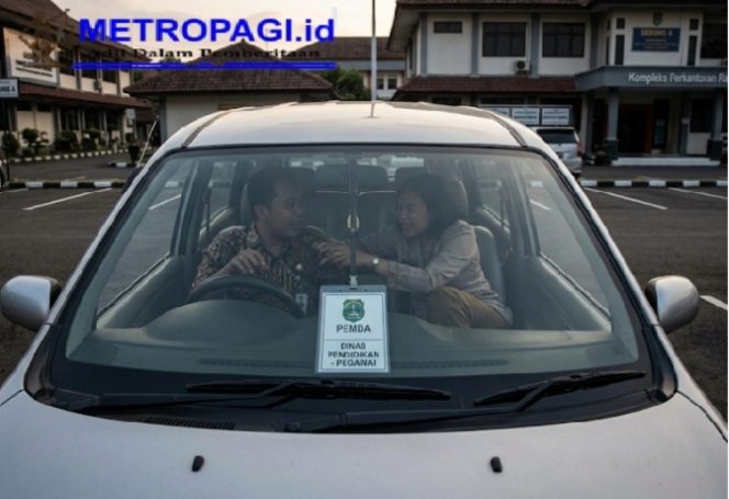 
 Terkuak..!! Wanita Dalam Mobil Bergoyang di Kompleks Perkantoran Raci, Diduga Juga Oknum Pegawai Dinas Pendidikan