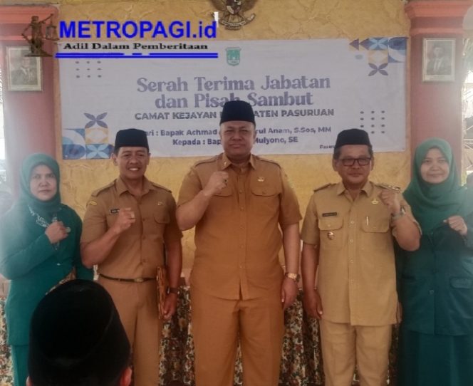 
 Serah Terima Jabatan Camat Kejayan, H. Budi Mulyono Ajak Seluruh Desa Perkuat Sinergi Pembangunan