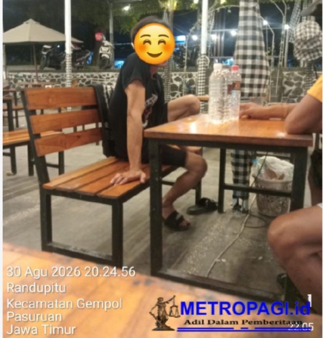
 Peredaran Arak di Kabupaten Pasuruan Resahkan Warga, Pemilik Warung Diduga Oknum Polisi