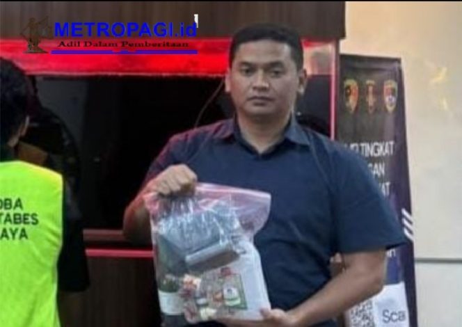 
 Polrestabes Surabaya Bongkar Pembuatan Tembakau Sintetis di Sidoarjo Satu Tersangka Diamankan