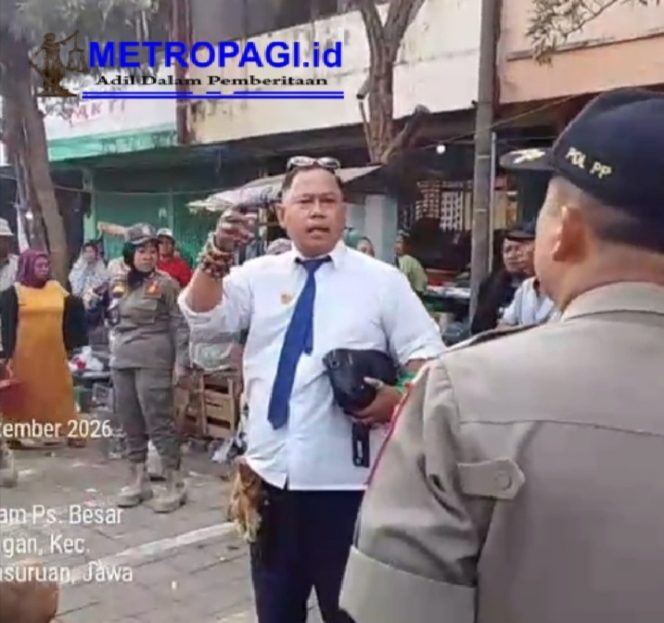 
 Pedagang Buah Menjerit, Wagub LIRA Jatim Sentil Wali Kota: Mana Komitmen Menyejahterakan Rakyat?